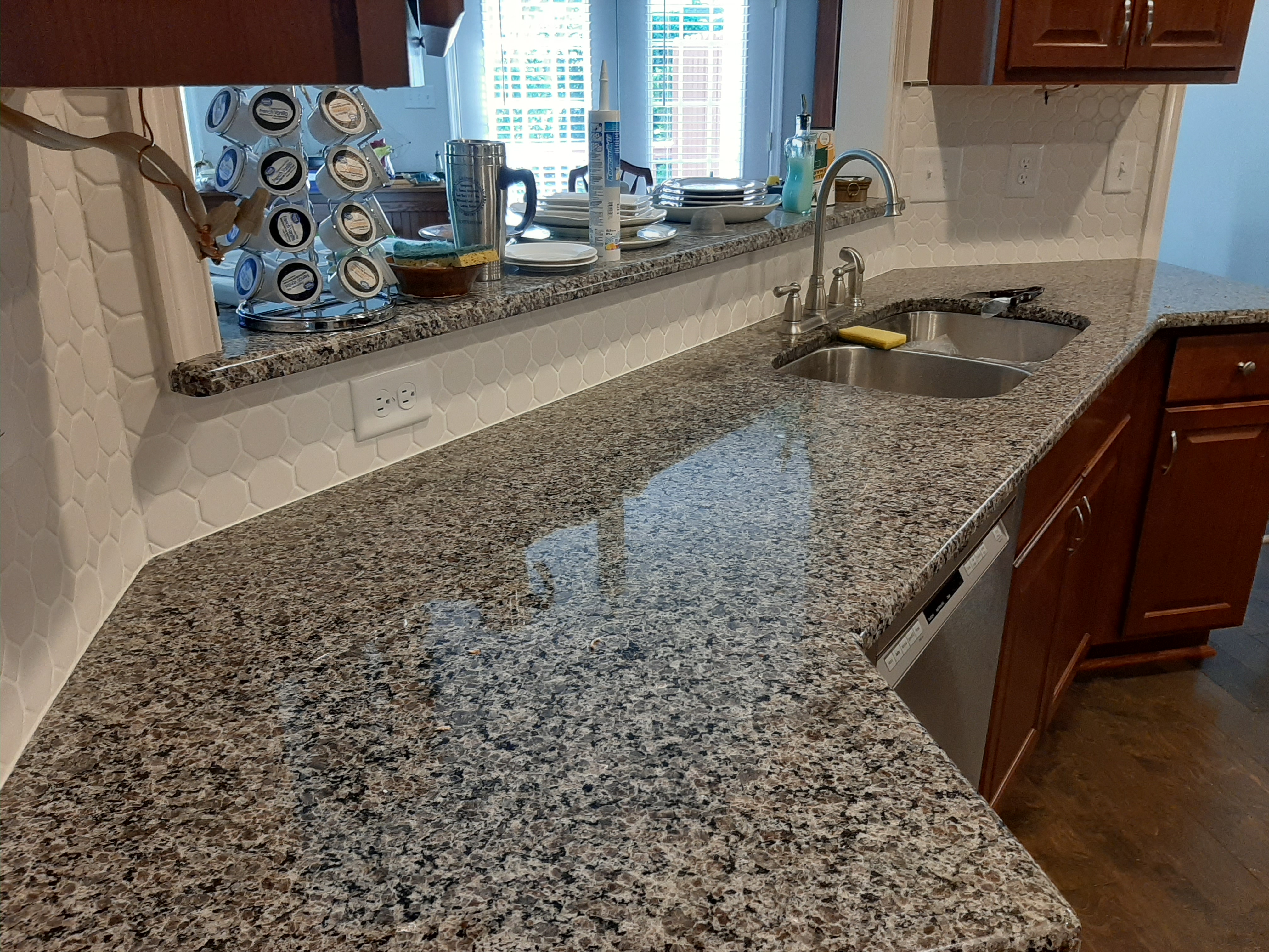 Kitchen backsplash tile — decorative pattern